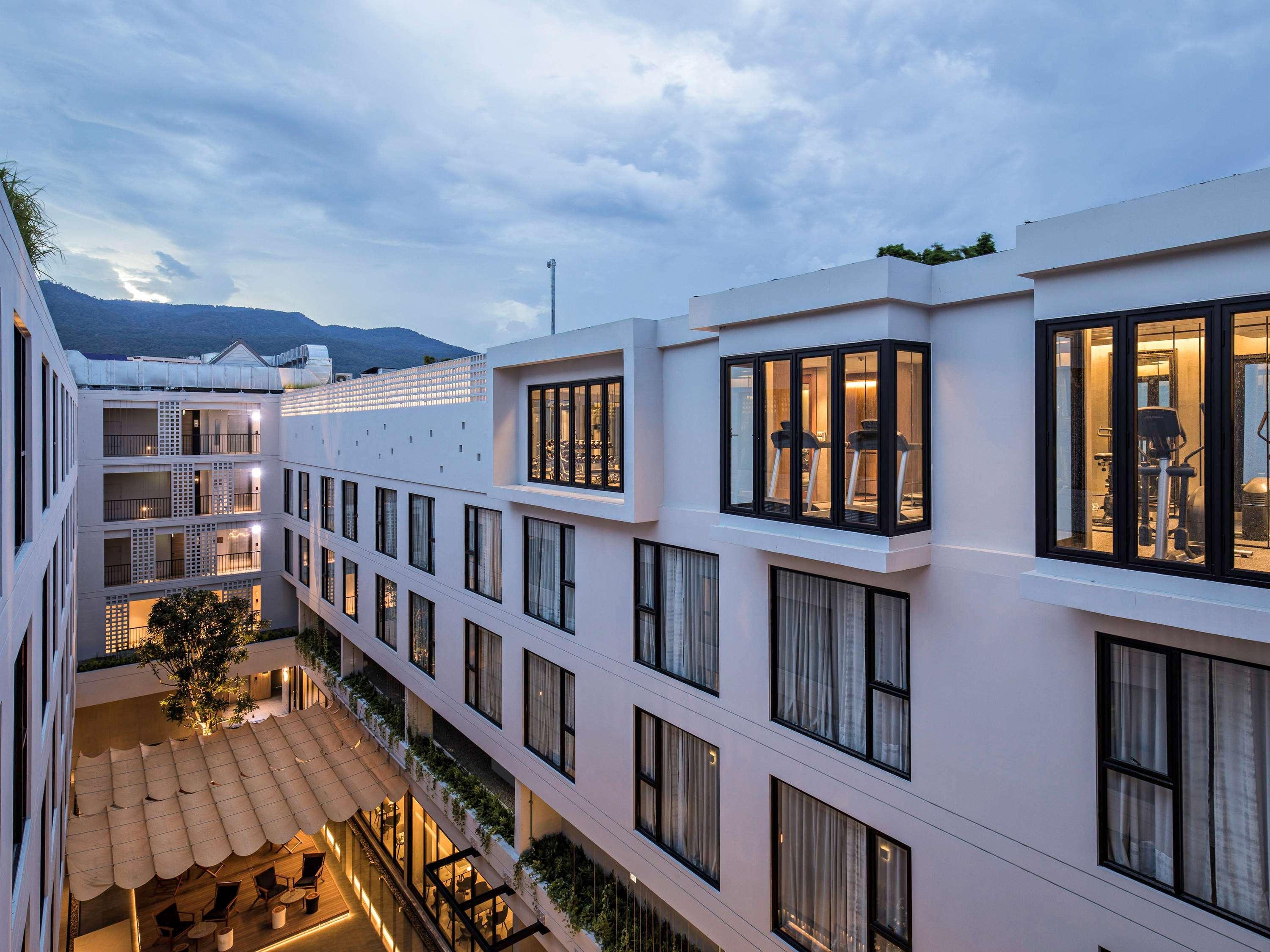Novotel Chiangmai Nimman Journeyhub Чиангмай Экстерьер фото